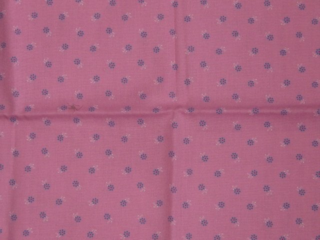 Vintage lapje stof roze met blauwe bloemetjes NIEUW, Nieuw, Ophalen of Verzenden, 30 tot 120 cm, Katoen