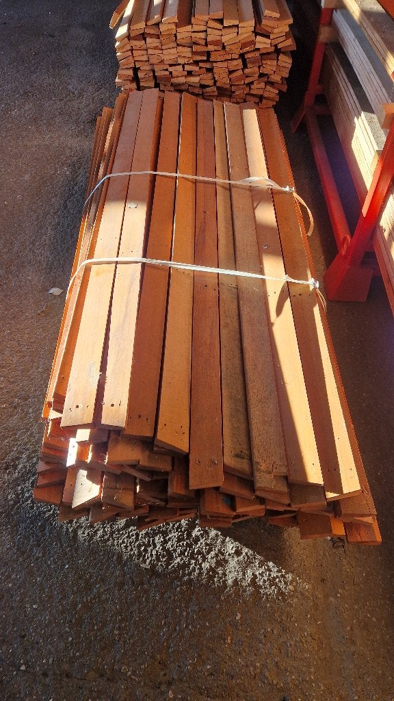 Duurzaam hout planken latten lambrisering ( 231 ), Ophalen, Minder dan 25 mm, Eiken, Zo goed als nieuw
