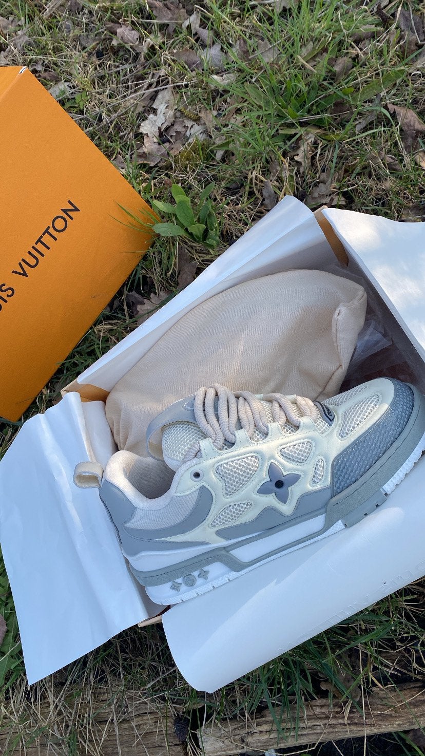 LV Sneaker 69,99€ Actie!!! Maat 42, Wit, Overige typen, Nieuw, Ophalen of Verzenden