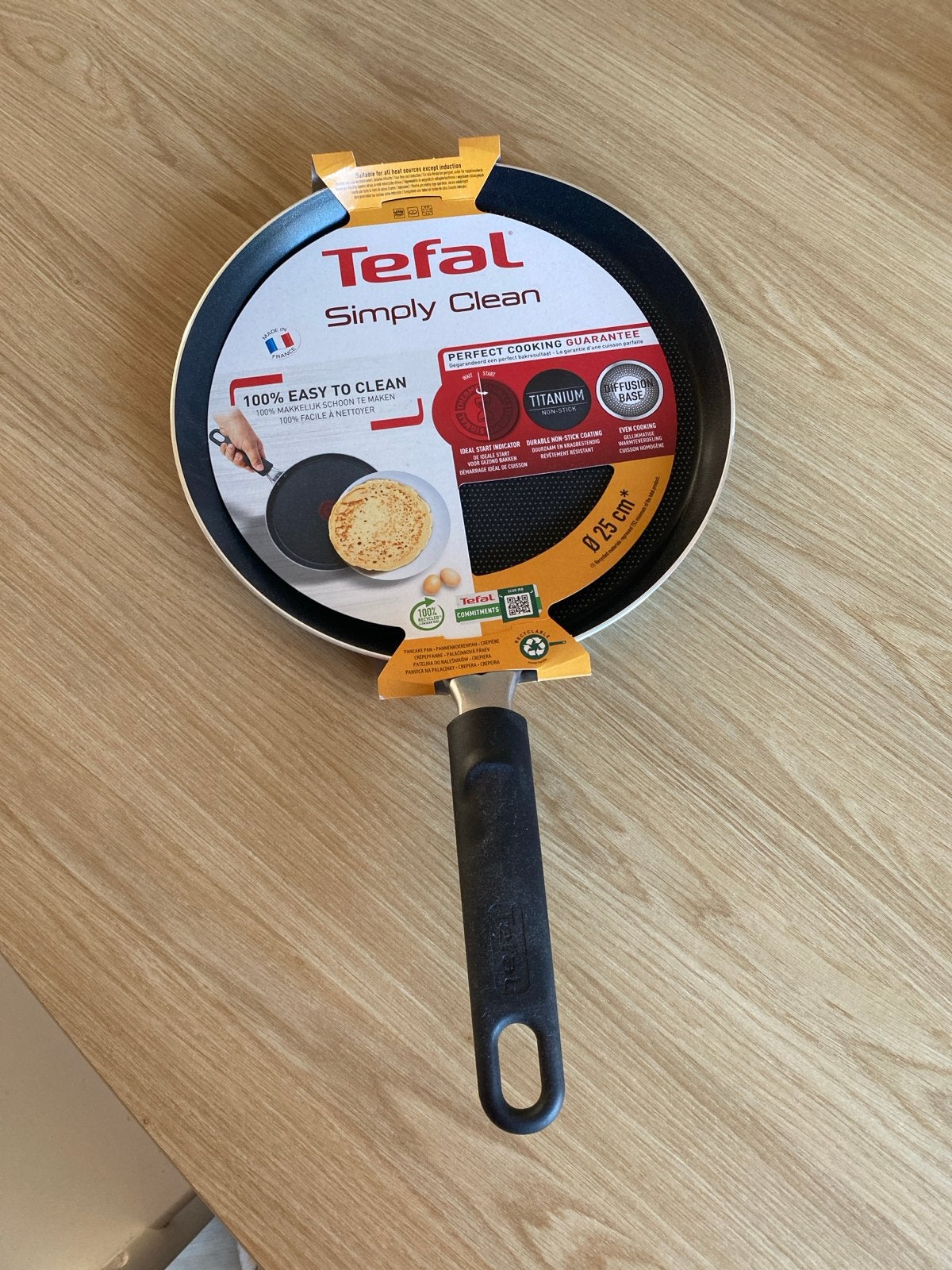 Tefal Simply Clean Pannenkoekenpan Ø 25 cm, Huis en Inrichting, Tefal, Antiaanbaklaag, Ophalen, Pannenkoekenpan