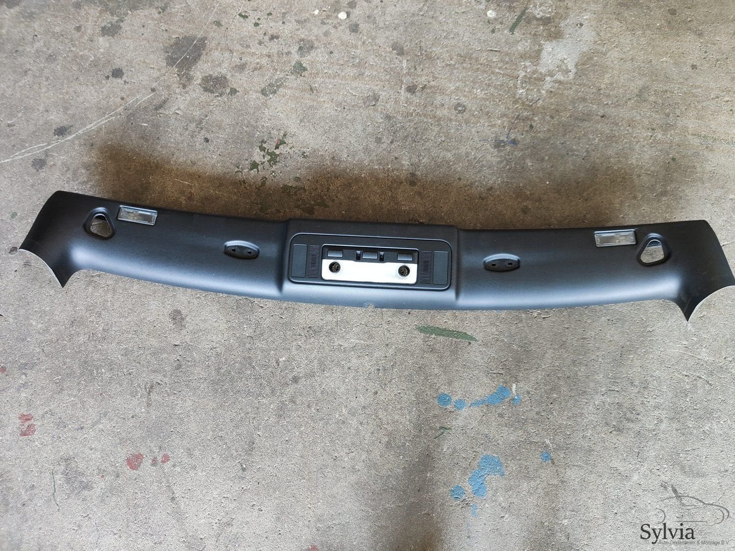 Zwarte stijl kunstof afdekkap voorraam boven BMW 6 serie E64, Auto-onderdelen, Interieur en Bekleding, Gebruikt, -, -, Ophalen of Verzenden