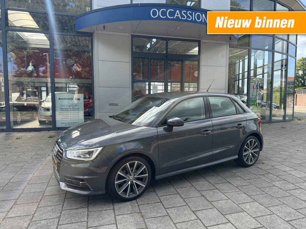 Audi A1 1.0 TFSI SPORT-S-LINE 17 INCH LMV-AIRCO-NAVI-XENON-A, Met garantie (alle), 4 stoelen, 49 €/maand, Origineel Nederlands