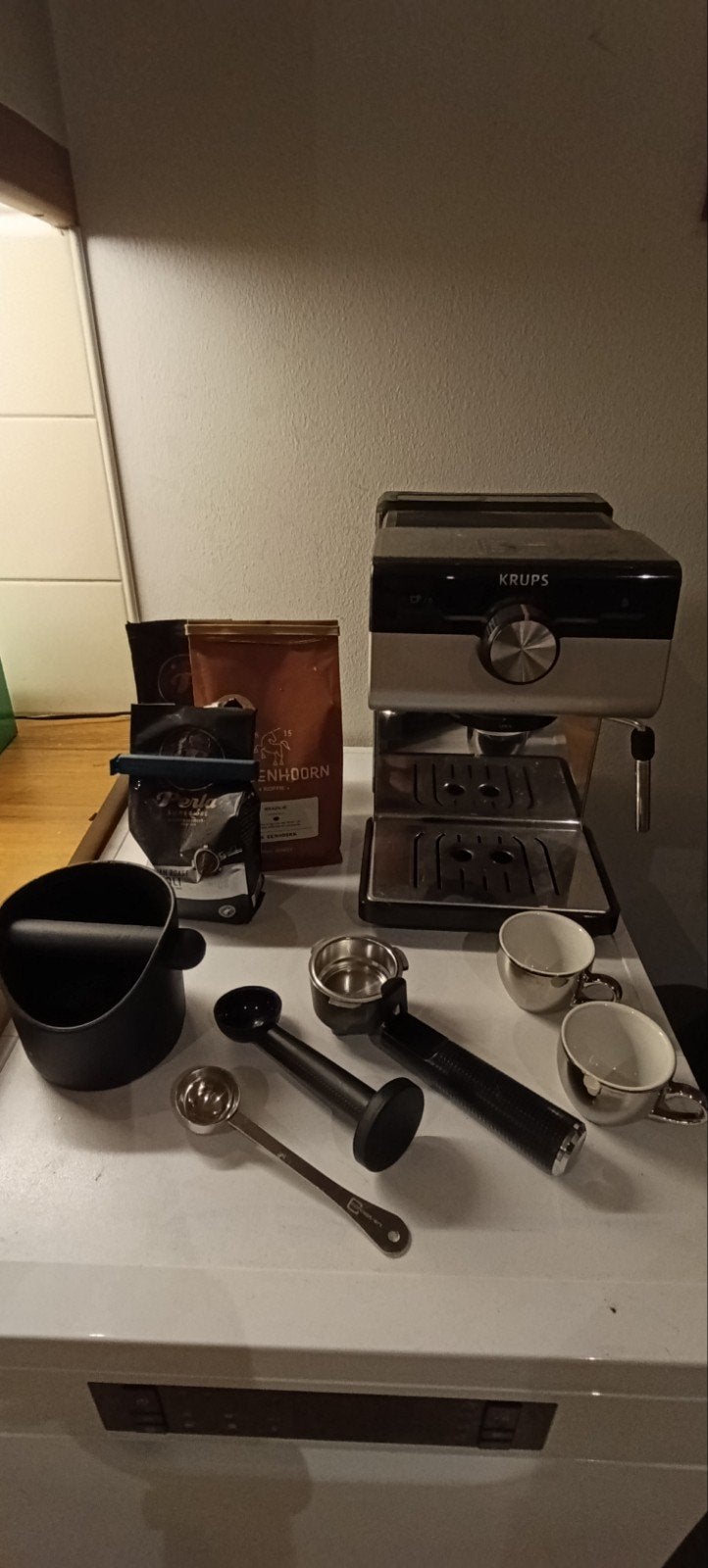 krups. Authentic+ C90 XP384E Pistonmachine koffiezetapparaat, Witgoed en Apparatuur, Koffiemachine, Gemalen koffie, Ophalen of Verzenden