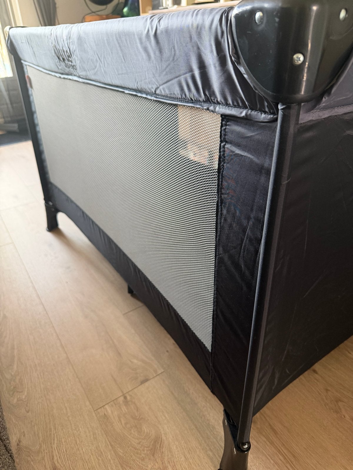 Qute Q-sleep campingbed inclusief matras, Ophalen, Zo goed als nieuw, Reisbedje