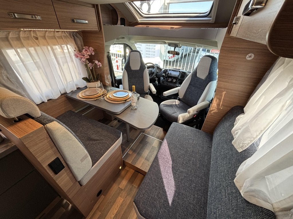 Caravans And Camping Weinsberg