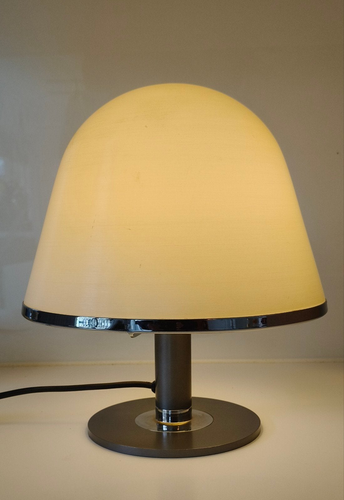 iGuzzini "Kuala" tafellamp – Franco Bresciani, 1976, Huis en Inrichting, Lampen | Tafellampen, Metaal, Ophalen of Verzenden