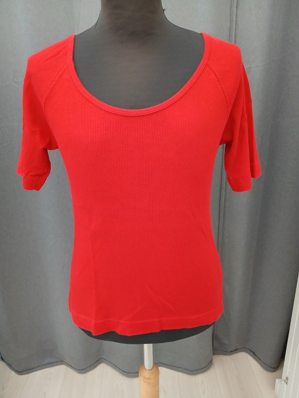 Frapp rood t-shirt maat 42, Frapp, Maat 42/44 (L), Ophalen of Verzenden, Korte mouw