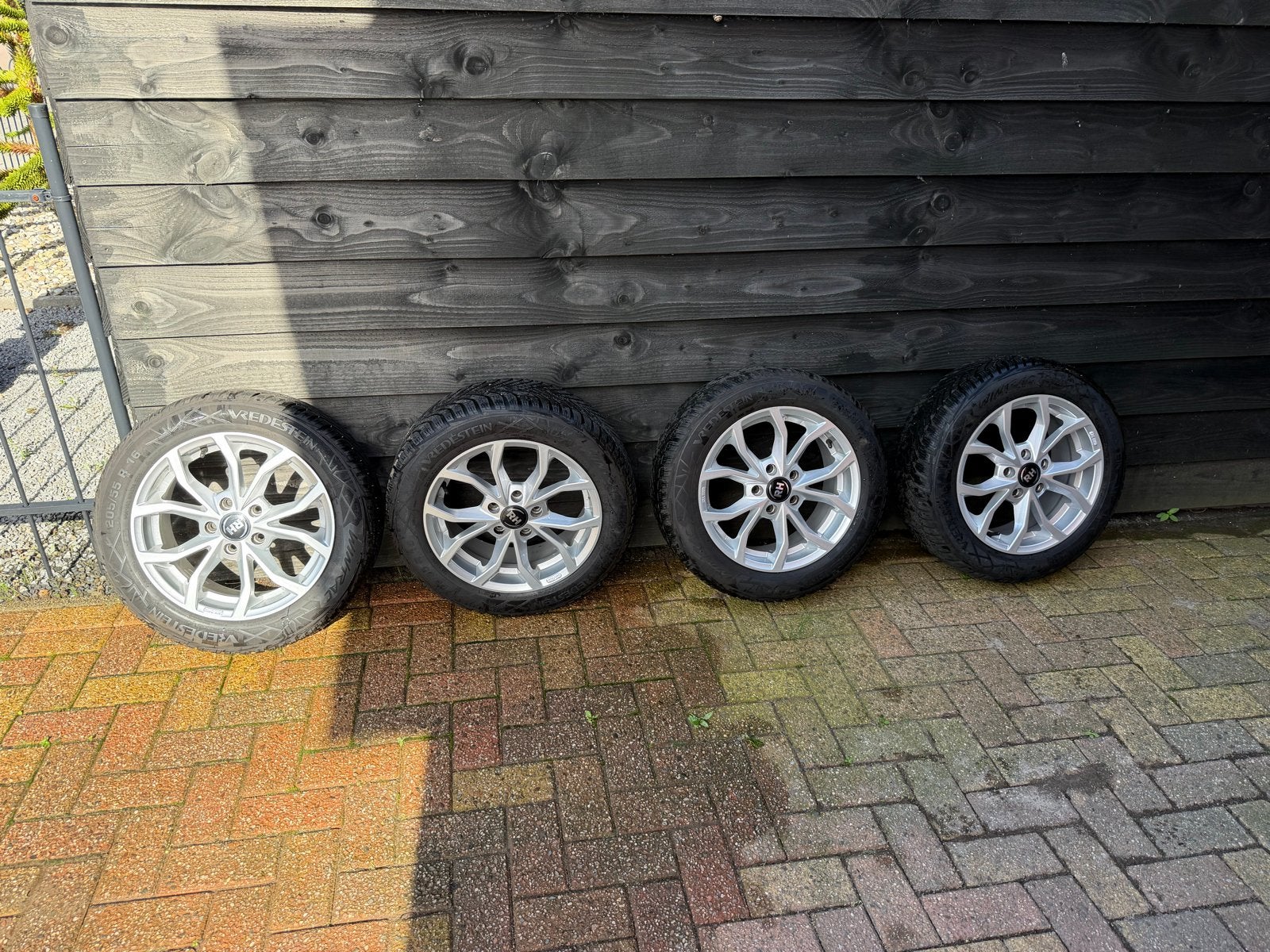 Vredestein Wintrac 205/55 R16 winterbanden met RH velgen, Ophalen, Gebruikt, 16 inch, Banden en Velgen