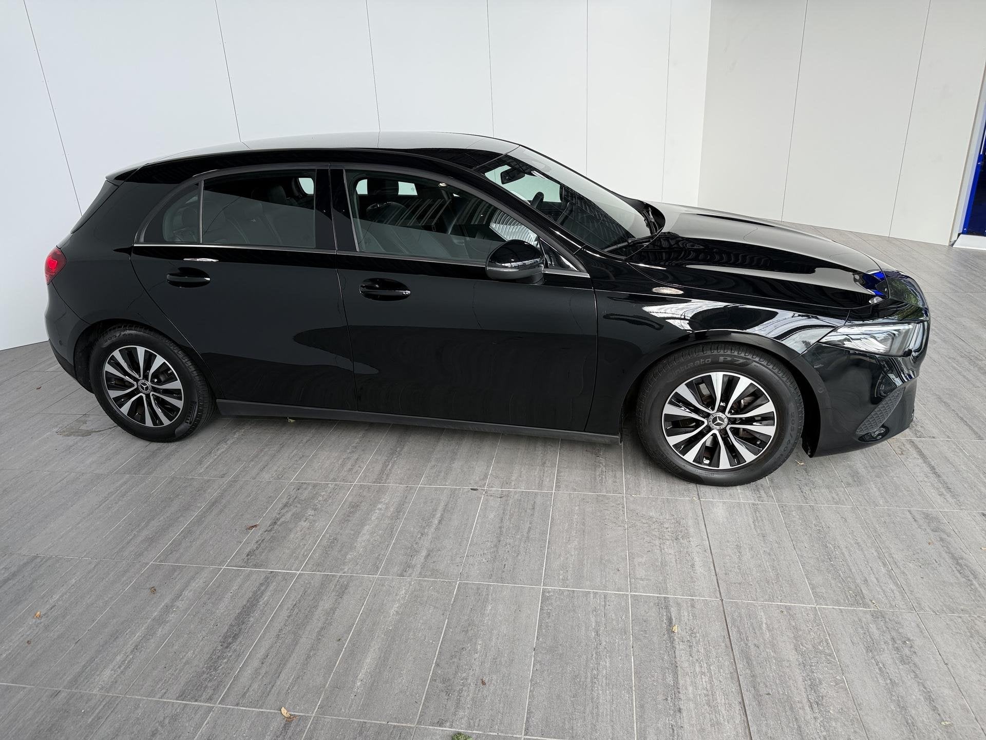 Mercedes-Benz A-klasse 180 Star Edition | Widescreen | Achte, Dealer onderhouden, 136 pk, Gebruikt, 4 cilinders