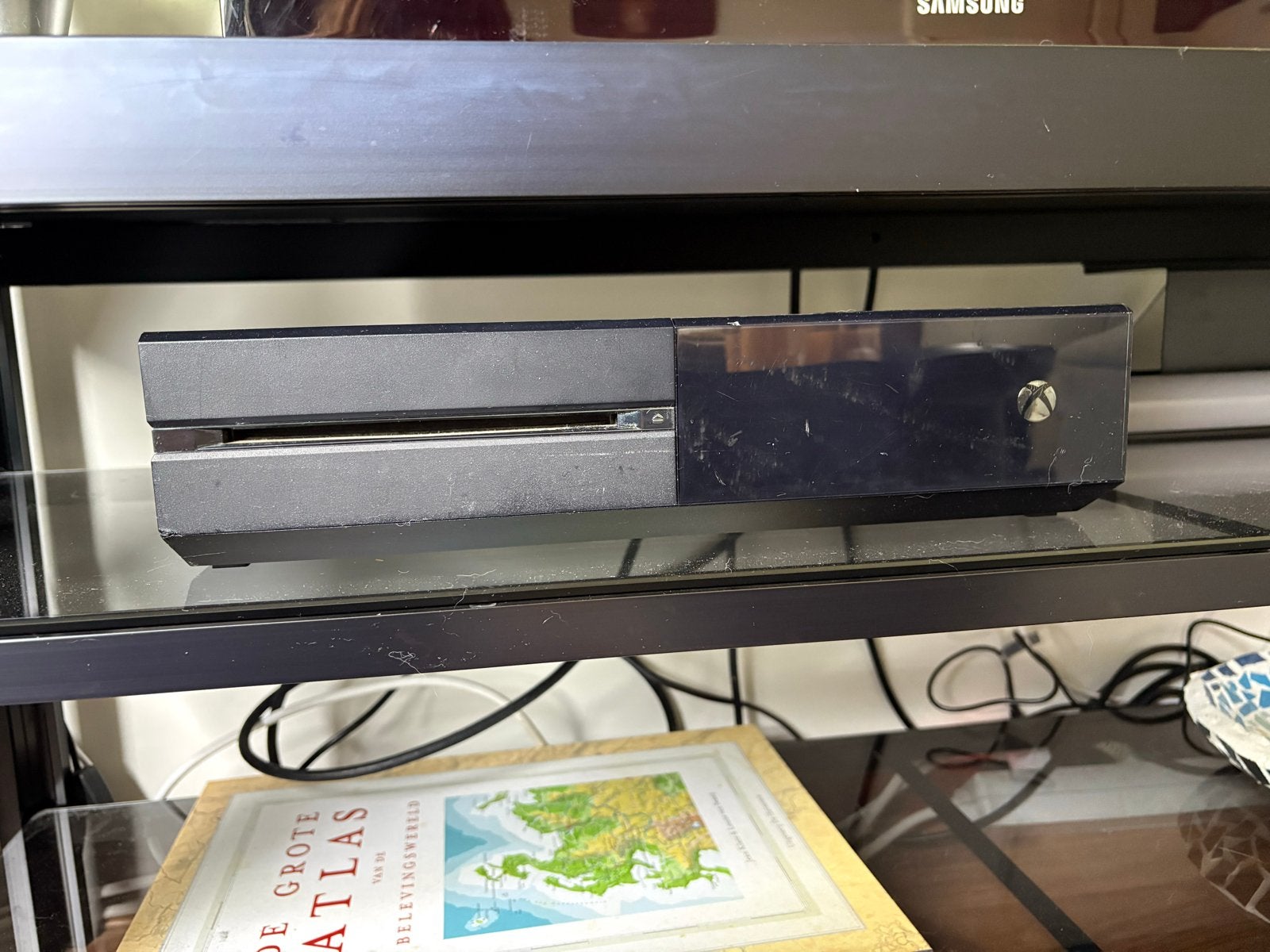 Xbox One complete set ( voor 15 juli weg!!), Gebruikt, Vanaf 18 jaar, Overige genres, 2 spelers