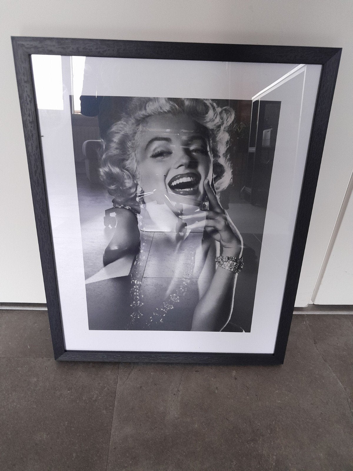 Ingelijste poster Marilyn Monroe, Ophalen, 50 – 75, Minder dan 50 cm, Zo goed als nieuw