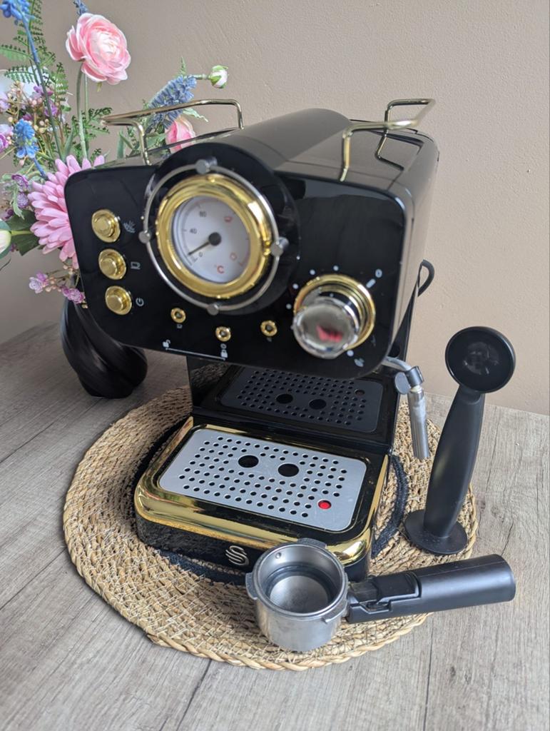 Swan Gatsby Espressomachine, Witgoed en Apparatuur, Espresso apparaat, Gemalen koffie, Ophalen of Verzenden, Zo goed als nieuw