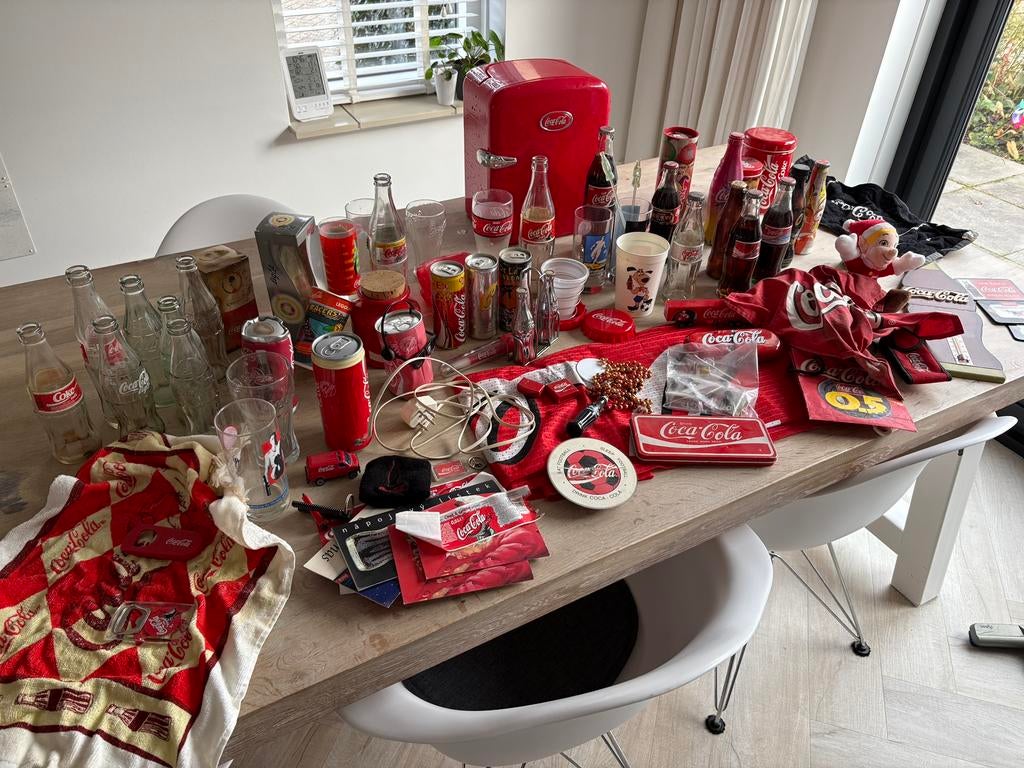 Coca cola verzameling, Ophalen