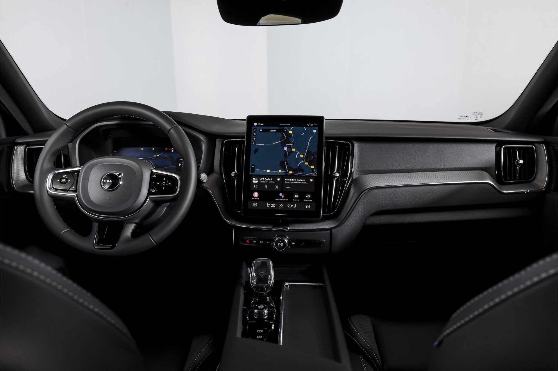 Volvo XC60 2.0 T6 Plug-in hybrid AWD Plus Black Edition | Ha, Automaat, 12 maanden, Gebruikt, Euro 6