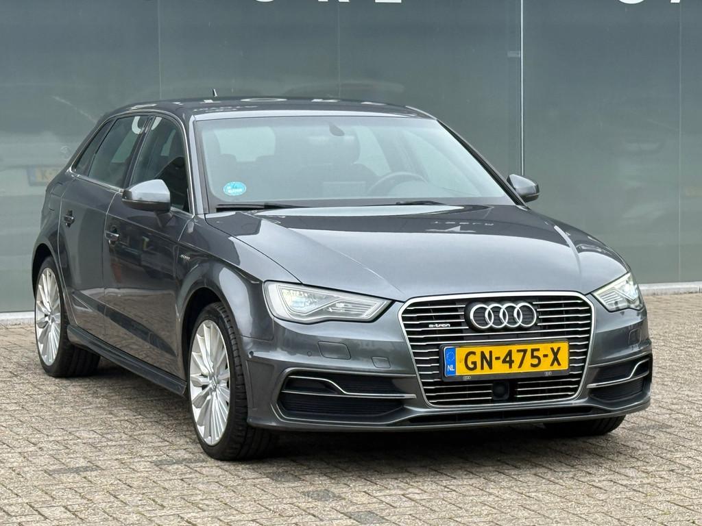 Audi A3 Sportback 1.4 e-tron PHEV S-Line Adaptief cruise|Nav, 8 kWh, Metallic lak, Gebruikt, 4 cilinders