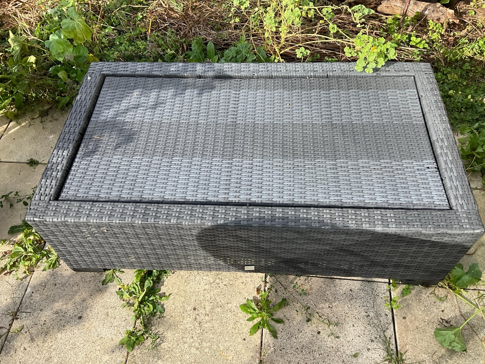 Grijze tuintafel, Ophalen, Gebruikt