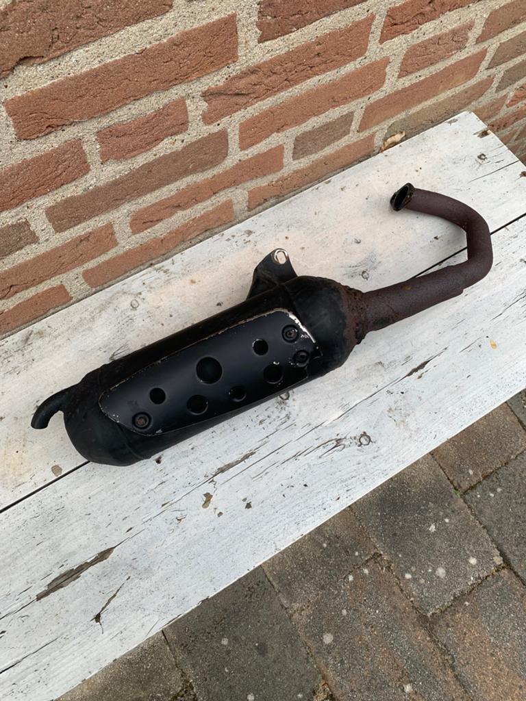 Piaggio uitlaat standaard, Ophalen of Verzenden, Zo goed als nieuw