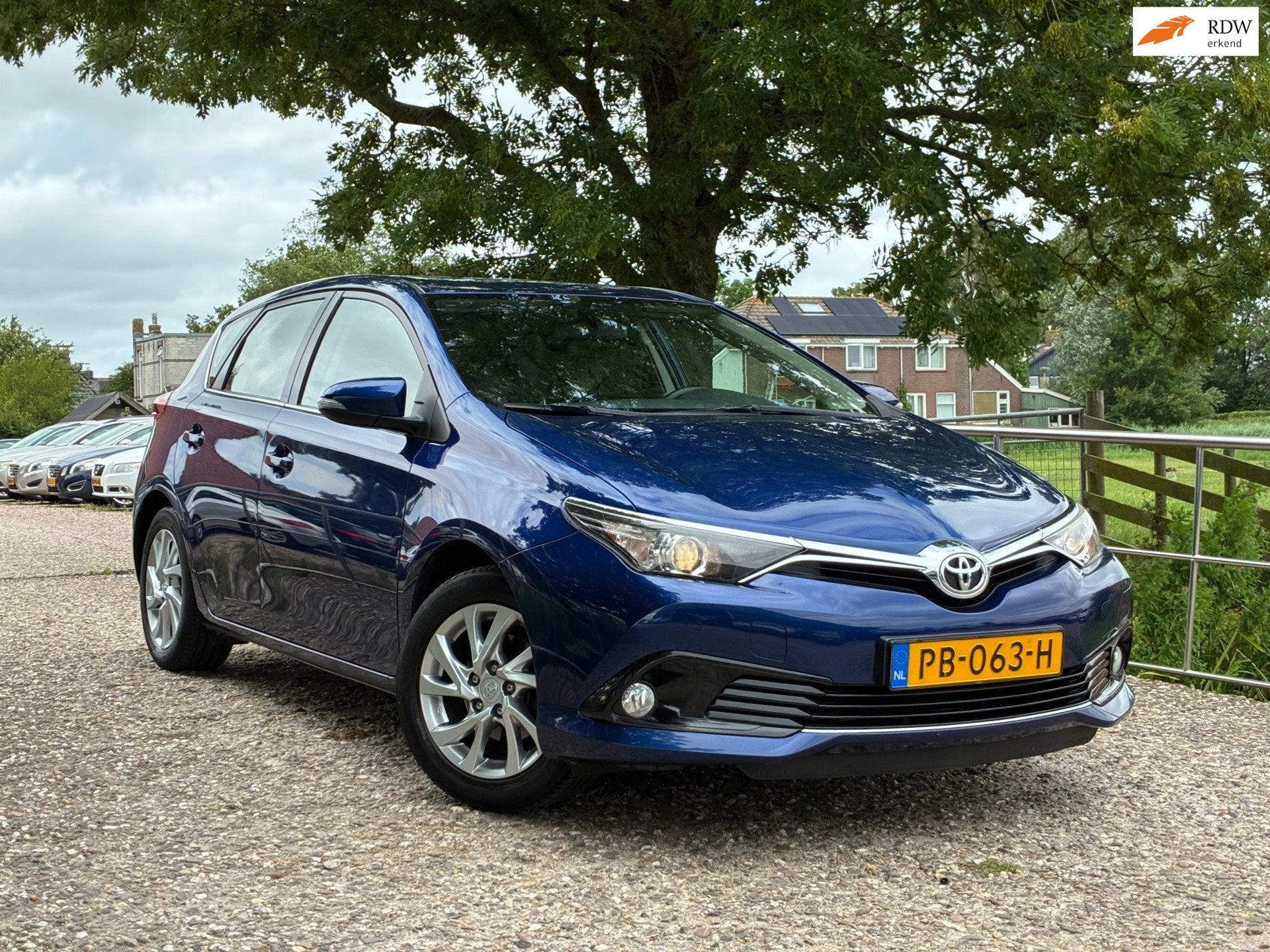 Toyota Auris 1.2T Aspiration | Camera + Clima + Cruise Nu, Auto's, Gebruikt, 4 cilinders, 1165 kg, Blauw