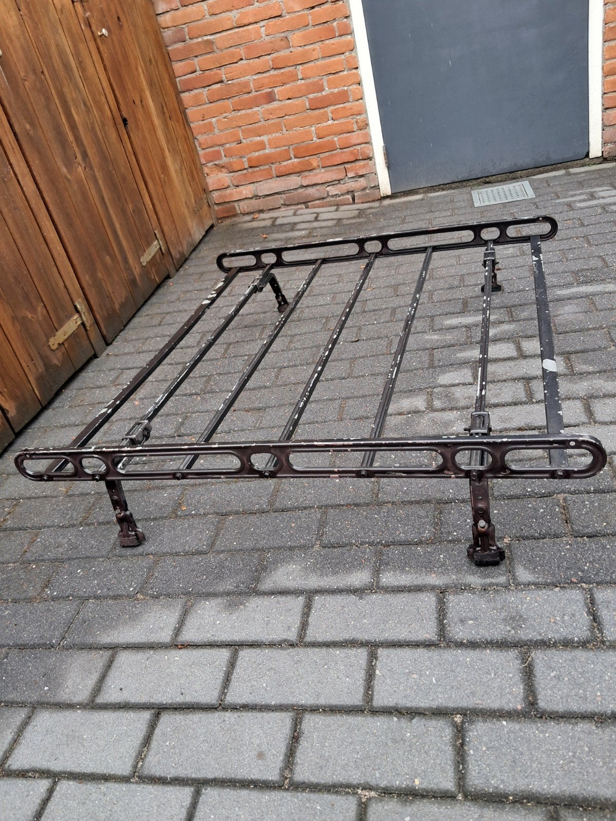 classic Mini dakrekje, Ophalen