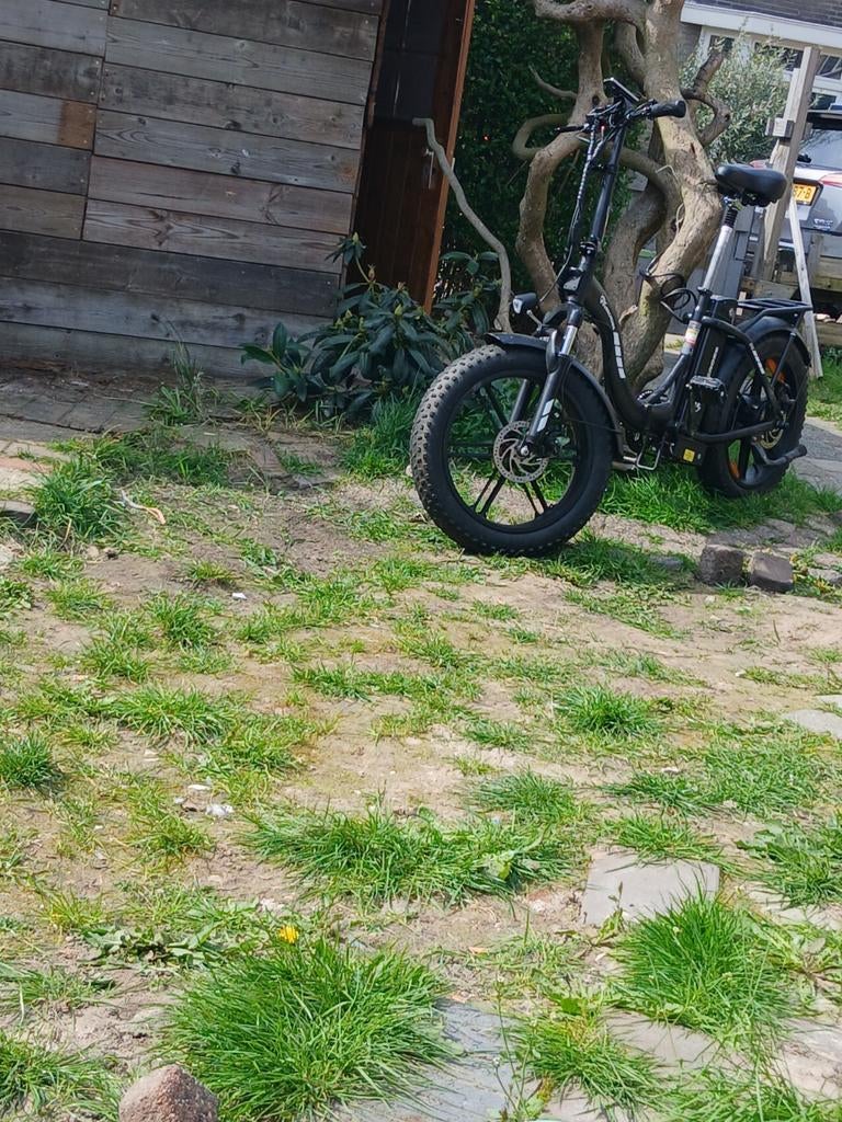 Gooien elektrische fiets - Nieuw scherm, oplader erbij, Fietsen en Brommers, Elektrische fietsen, Ophalen of Verzenden, Gebruikt