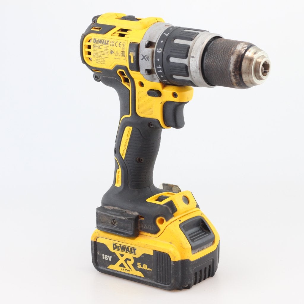 Dewalt DCD796 2024 Klop/Schroefboormachine 5.0AH Incl Lader, Dewalt, Zo goed als nieuw, Support@dewalt.com, 701 E. Joppa Road
Towson, MD 21286
USA