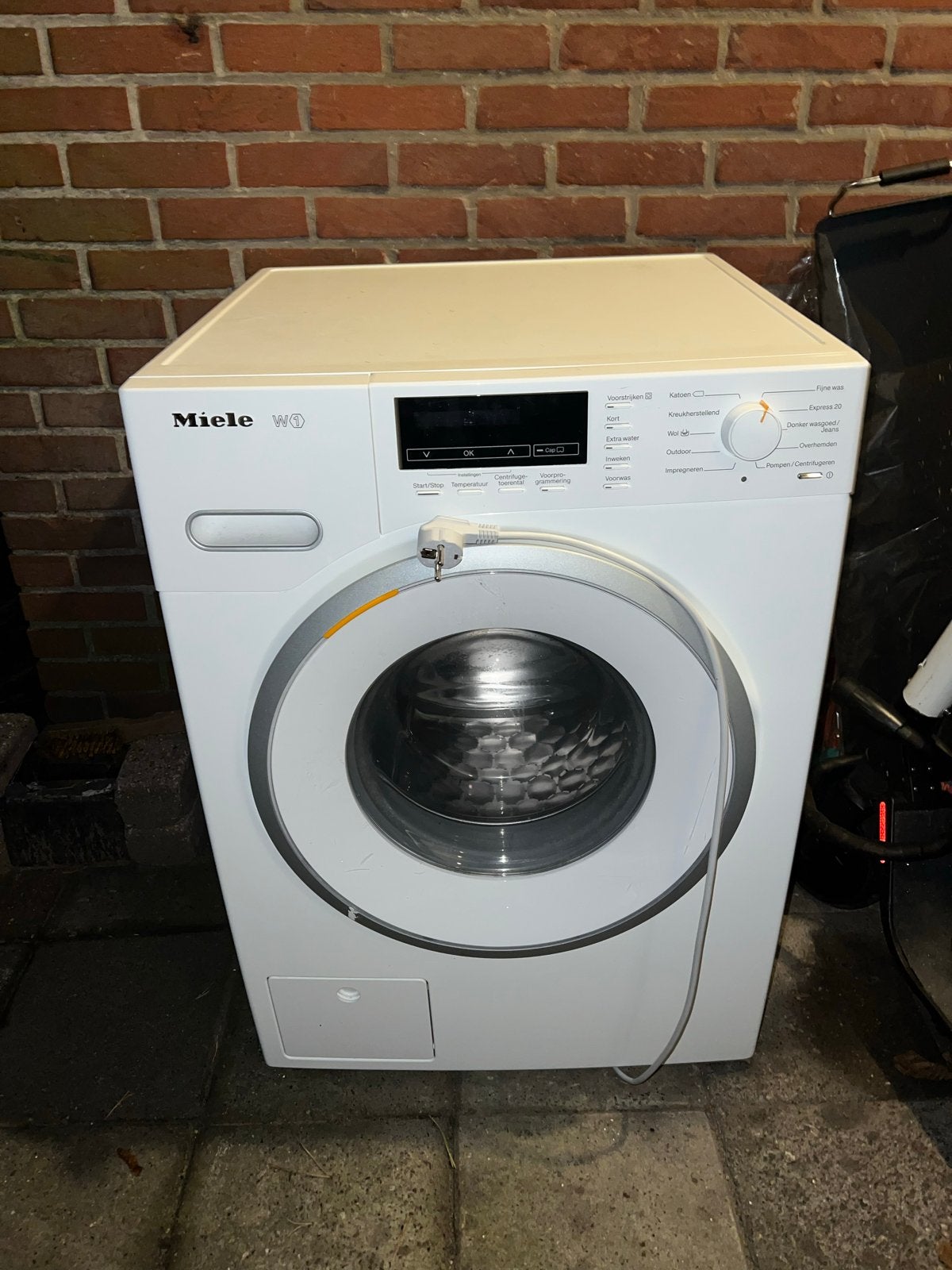 Miele W1 Wasmachine - Zo goed als nieuw, Witgoed en Apparatuur, Ophalen, 1200 tot 1600 toeren, 8 tot 10 kg, Zo goed als nieuw