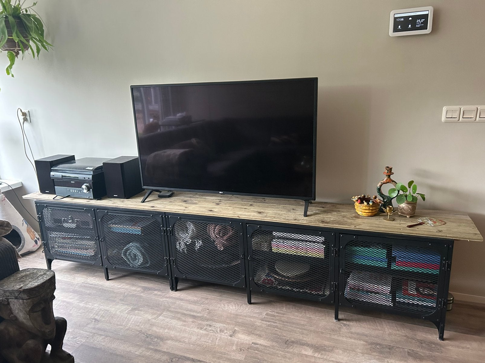 Ikea TV kast zwart metaal (FJALLBO), Ophalen, Zo goed als nieuw, 200 cm of meer, Minder dan 100 cm