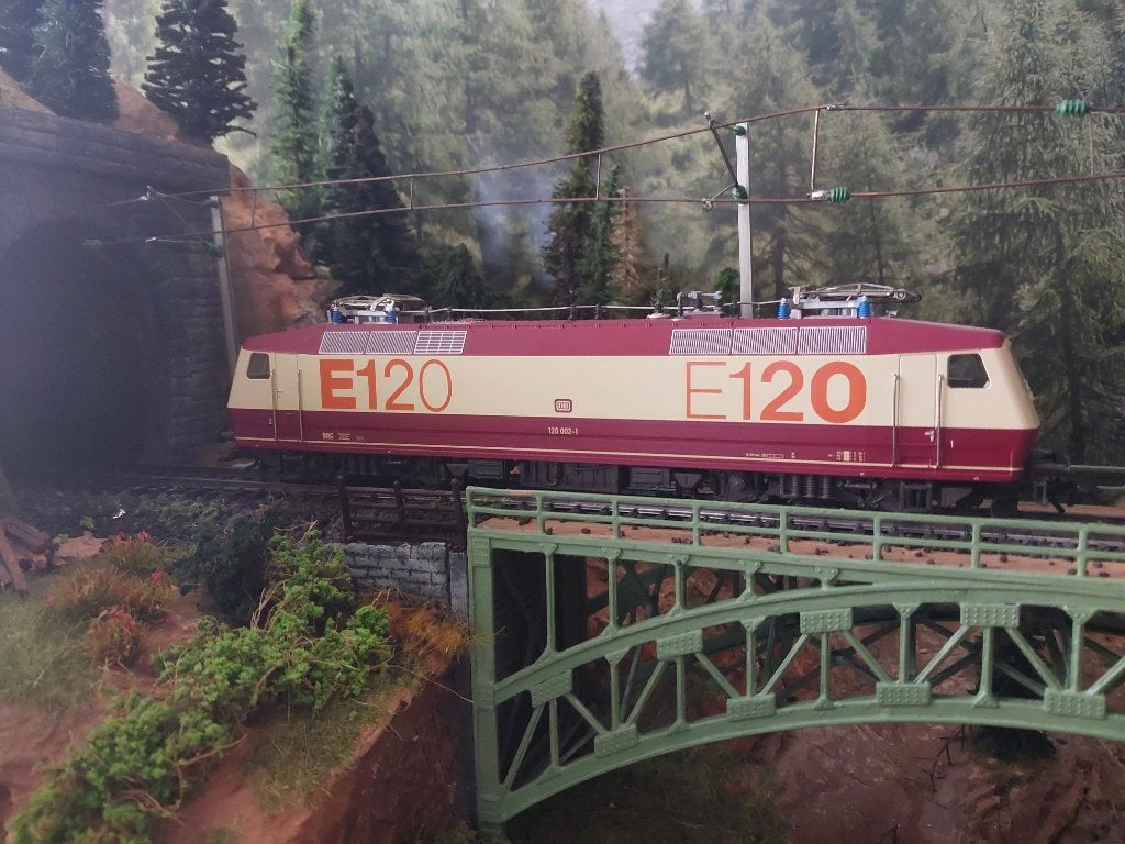 Te koop Marklin locomotief BR 120, Hobby en Vrije tijd, Modeltreinen | H0, Zo goed als nieuw, Locomotief, Wisselstroom, Märklin