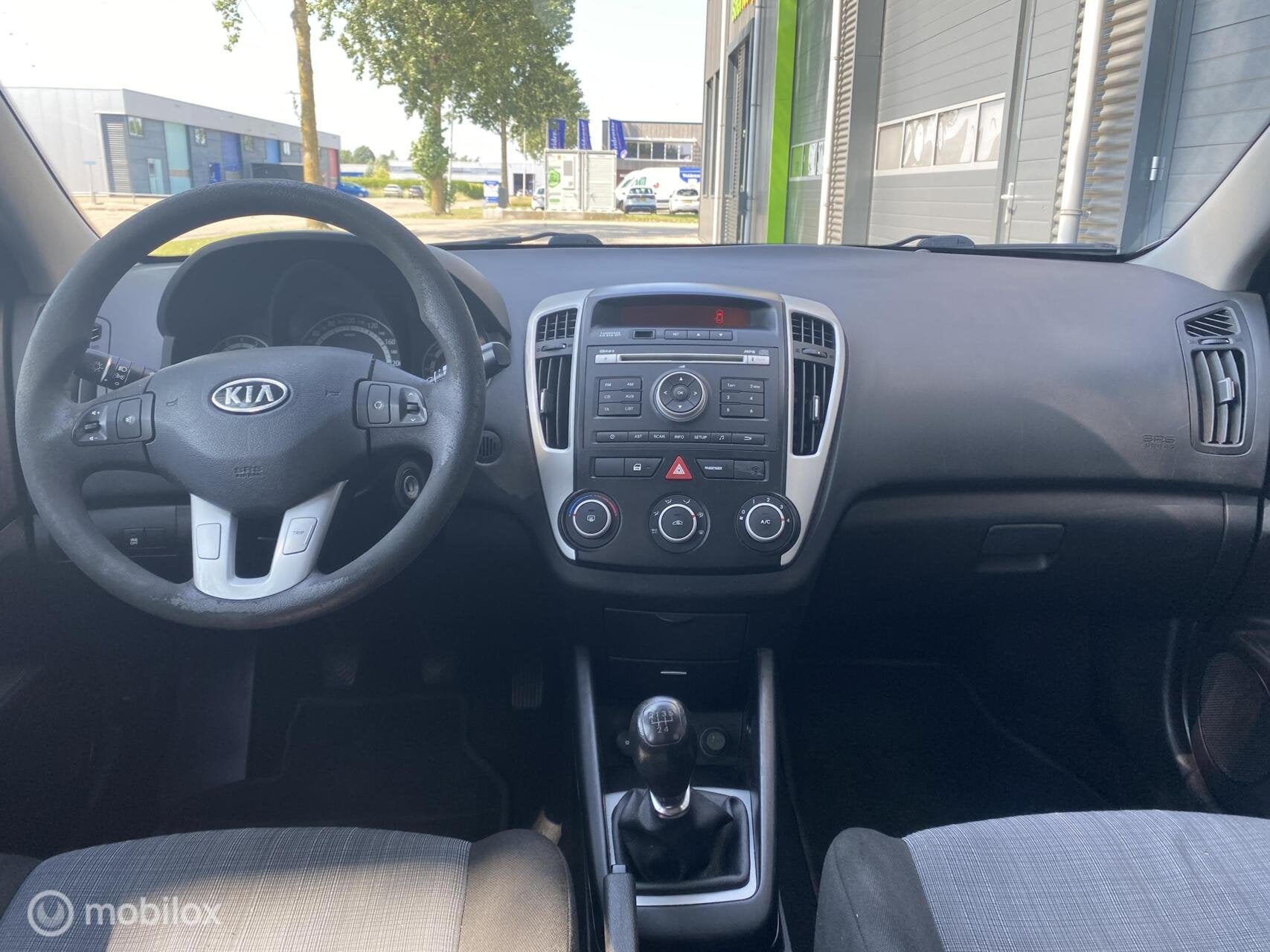 Kia cee'd Sporty Wagon 1.4| AIRCO | TREKHAAK | APK 10-4-2027, Voorwielaandrijving, Stof, Gebruikt, 4 cilinders