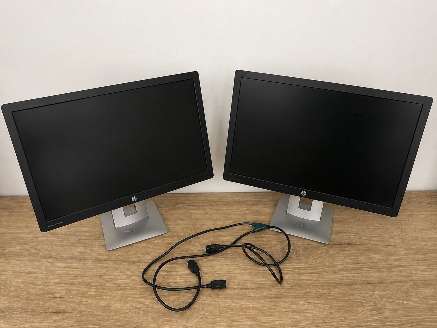 Twee HP EliteDisplay E242 monitoren met stroom splitter, Ophalen, Gebruikt, Full HD, In hoogte verstelbaar