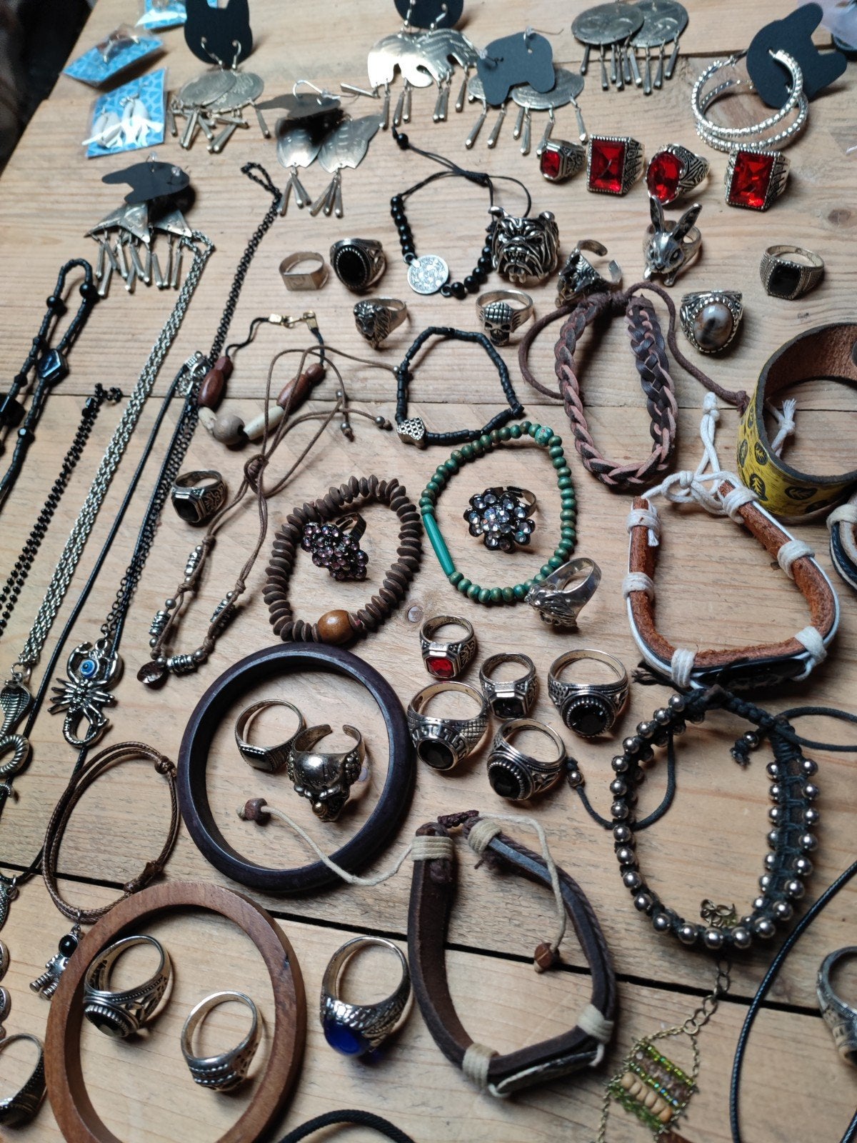 Grote partij nieuwe sieraden: ringen, kettingen, armbanden, Overige materialen, Overige kleuren, Verzenden, Nieuw