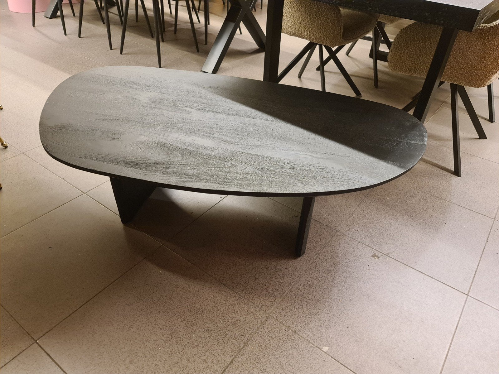 Nieuwe Japandi salontafel zwart mango 135x77cm organisch, Ophalen, Hout, Zwart, .