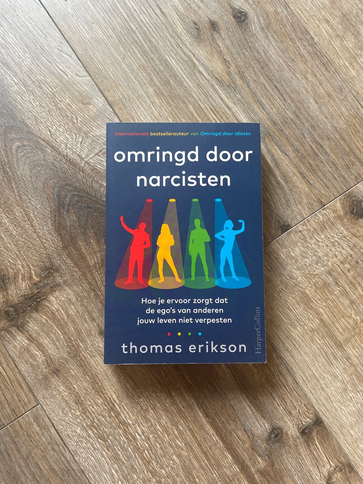 Omringd door narcisten, Ophalen of Verzenden, Zo goed als nieuw, Persoonlijkheidsleer