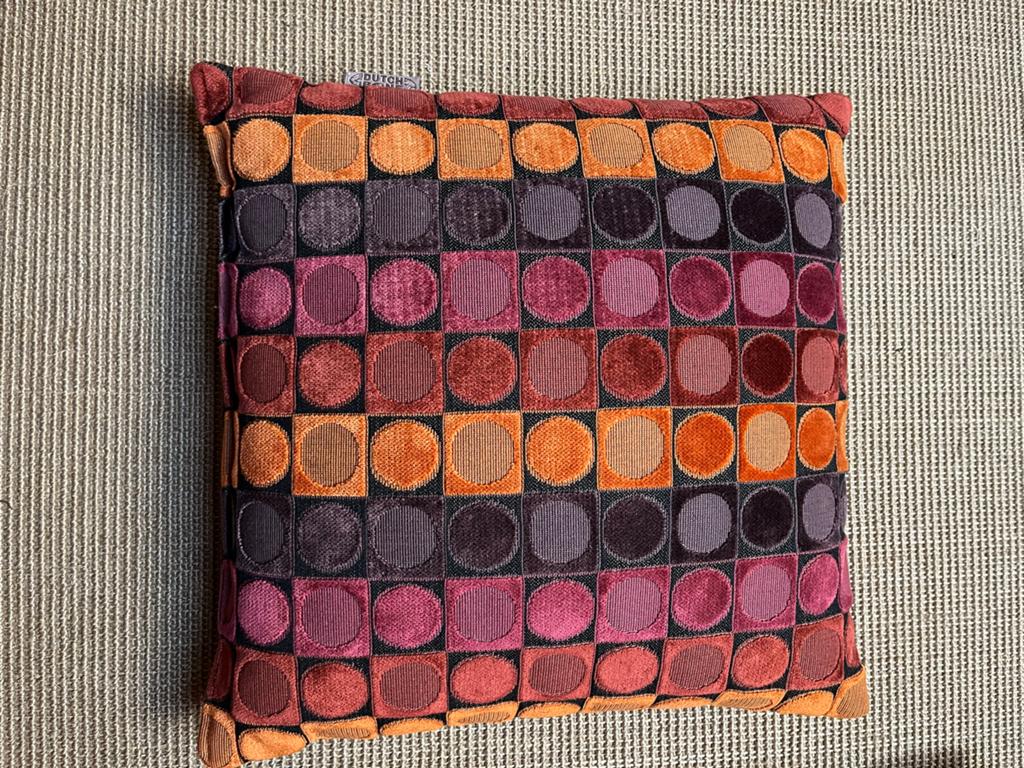 Twee Dutchbone Kussens 40x40 cm - Kleurrijk Design, Ophalen of Verzenden, Zo goed als nieuw, Oranje, Vierkant