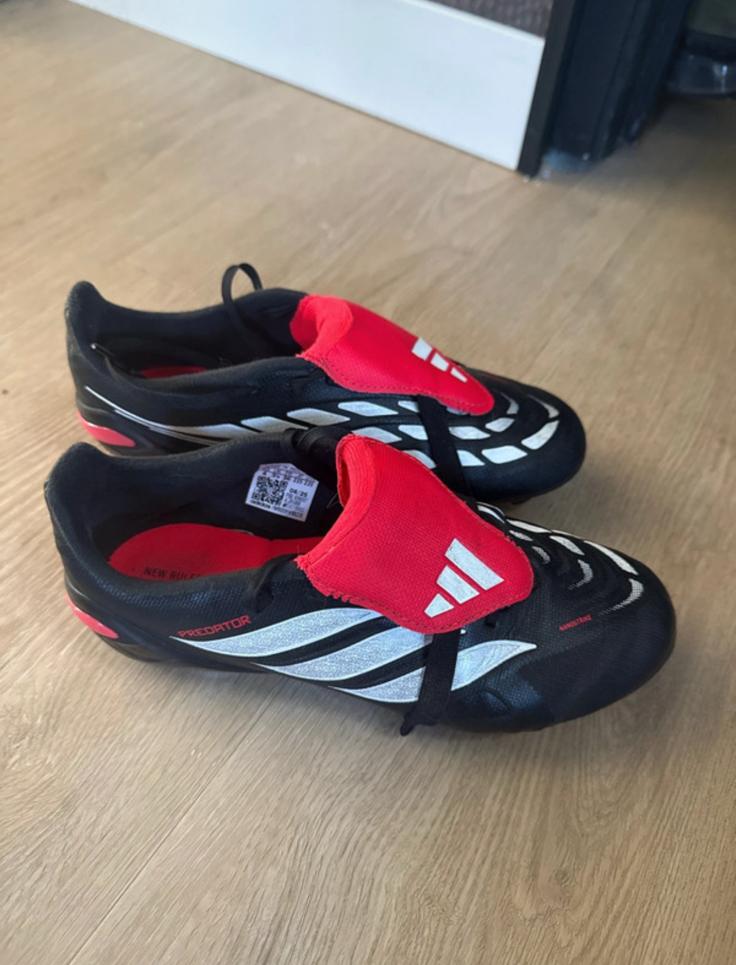Adidas Predator voetbalschoenen, Sport en Fitness, Voetbal, Ophalen of Verzenden, Gebruikt, Schoenen