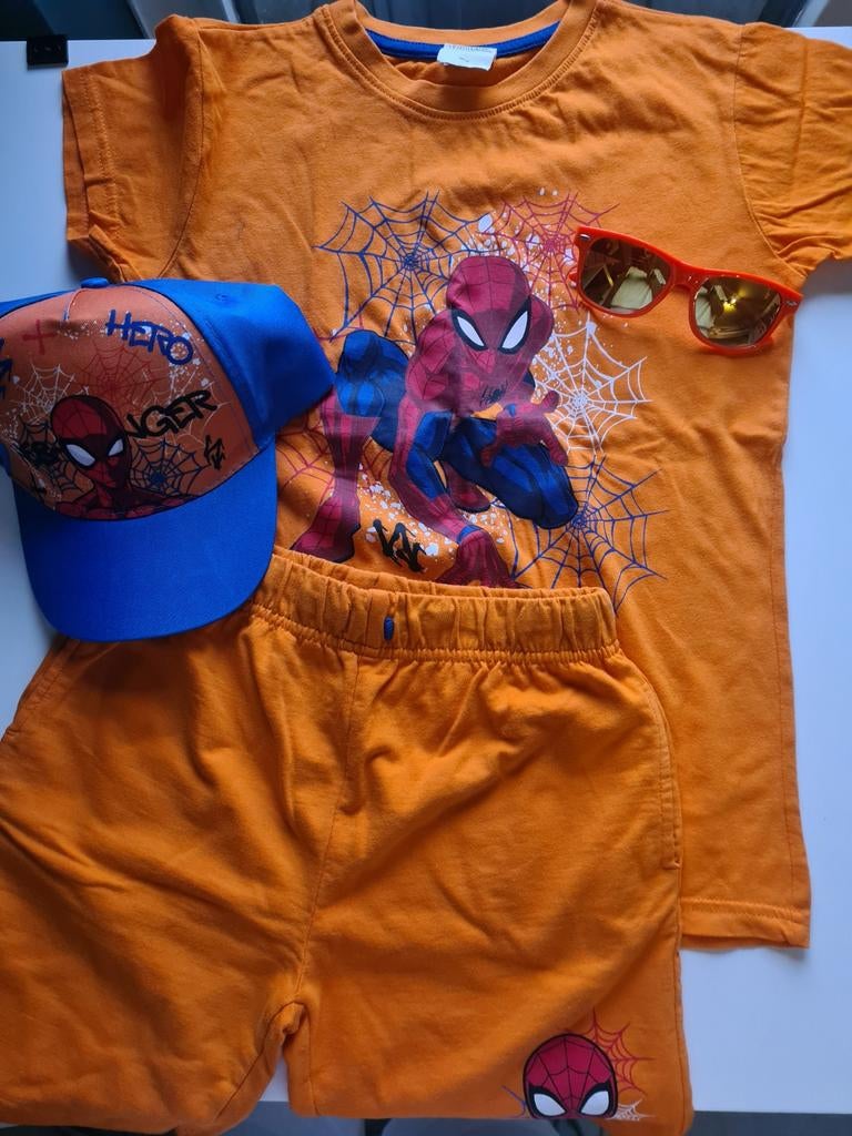 Spiderman zomer set: T-shirt, korte broek en pet, Gebruikt, Ophalen of Verzenden, Setje, Spiderman