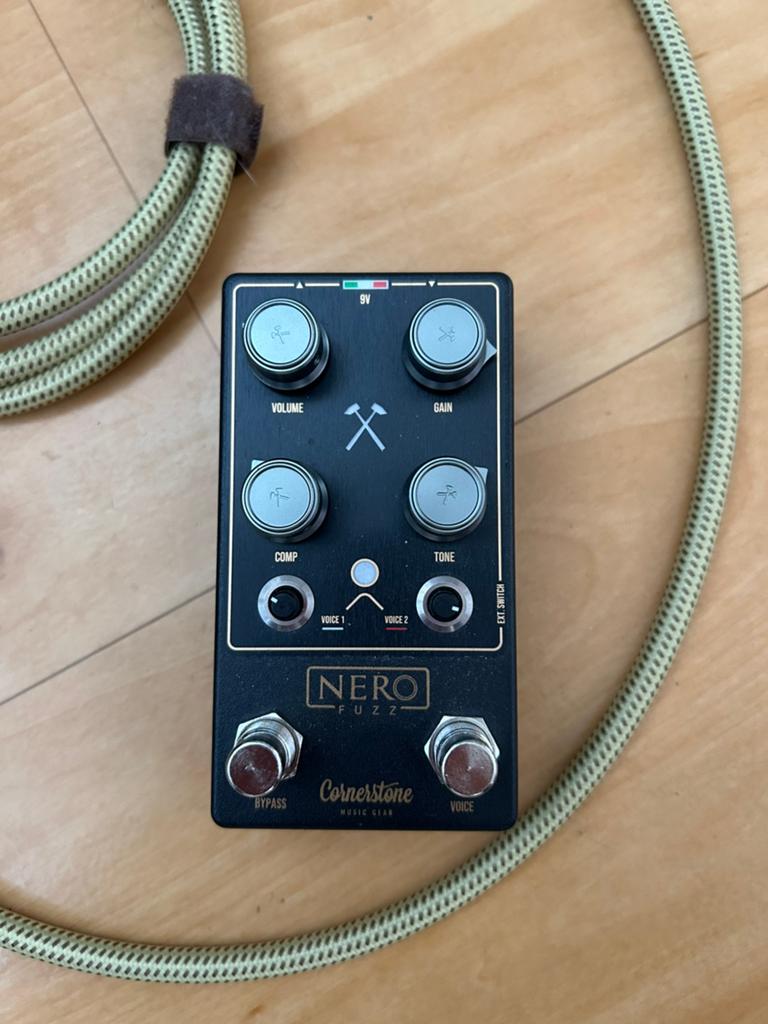 Cornerstone Nero Fuzz te koop, Muziek en Instrumenten, Effecten, Ophalen of Verzenden, Zo goed als nieuw, Distortion, Overdrive of Fuzz