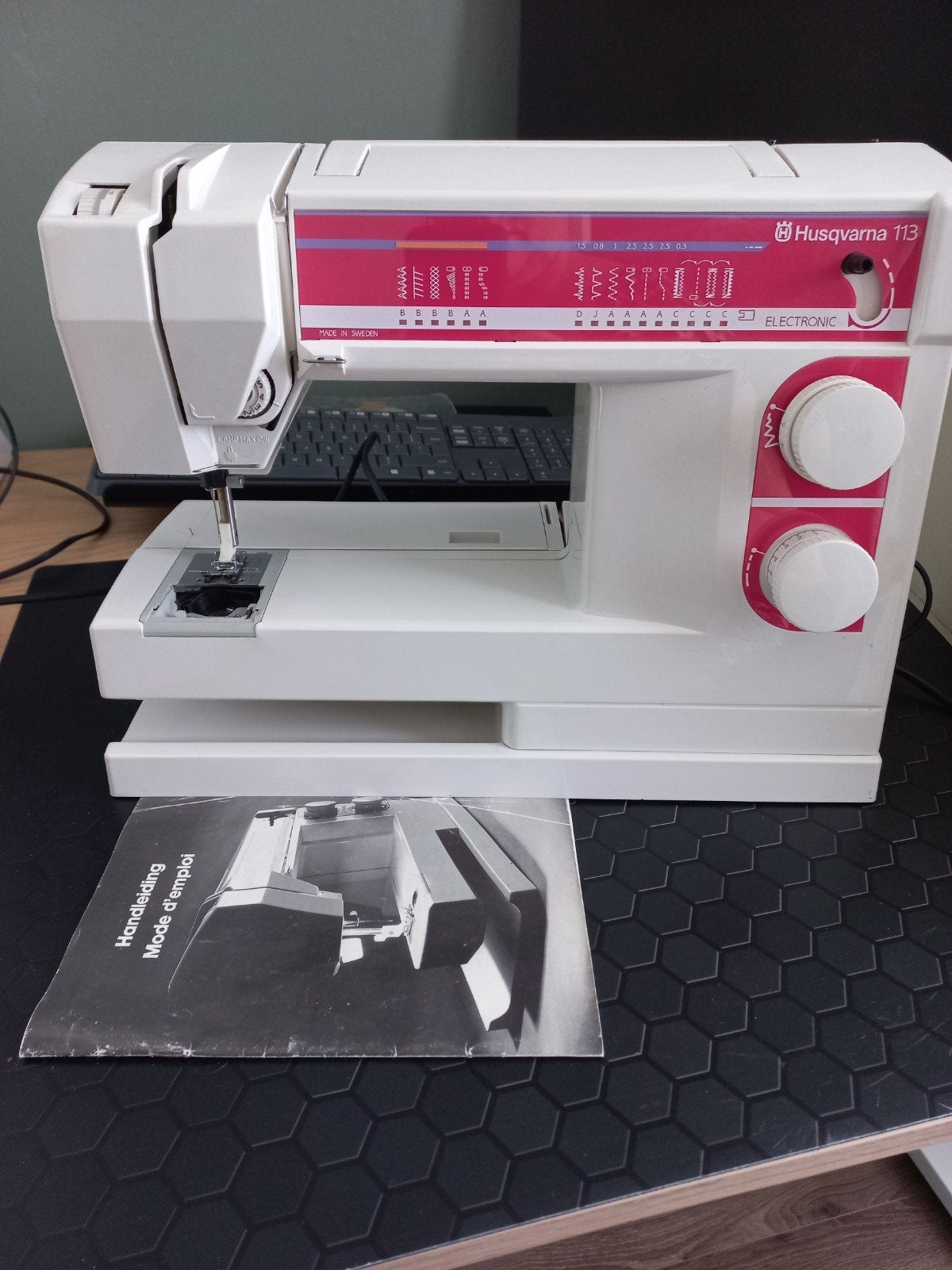 Husqvarna 113 Naaimachine, Ophalen, Gebruikt, Naaimachine, Husqvarna