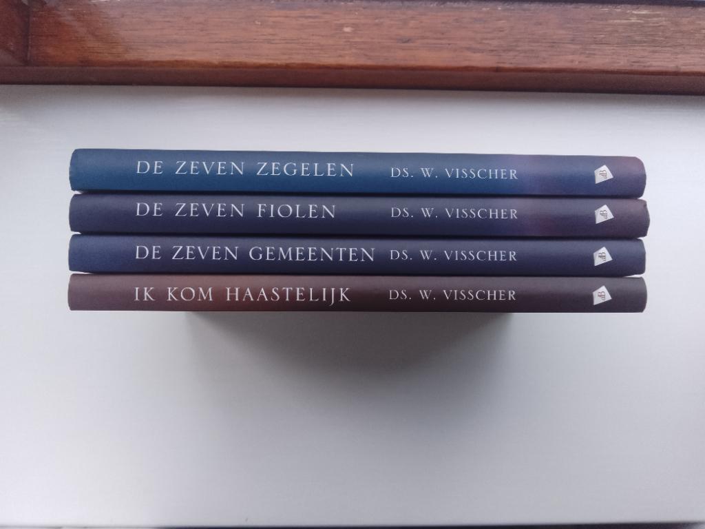 Overdenkingen over de Openbaringen - ds. W. Visscher, Boeken, W. Visscher, Christendom | Protestants, Ophalen of Verzenden, Zo goed als nieuw