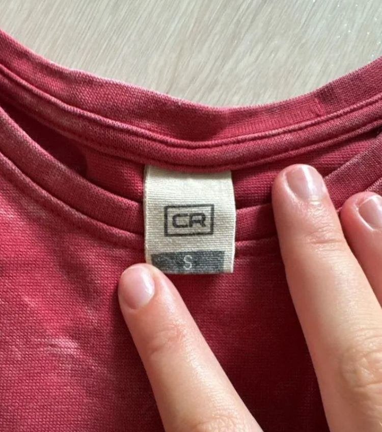 Dames T-shirt met rimpeldetail, Kleding | Dames, T-shirts, Ophalen of Verzenden, Zo goed als nieuw, Rood, Korte mouw