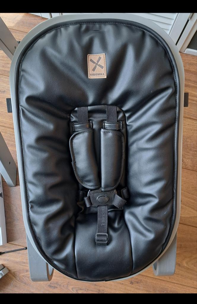 Kidsmill up Newborn bekleding zwart kunstleer, Ophalen of Verzenden, Zo goed als nieuw, Meegroeistoel