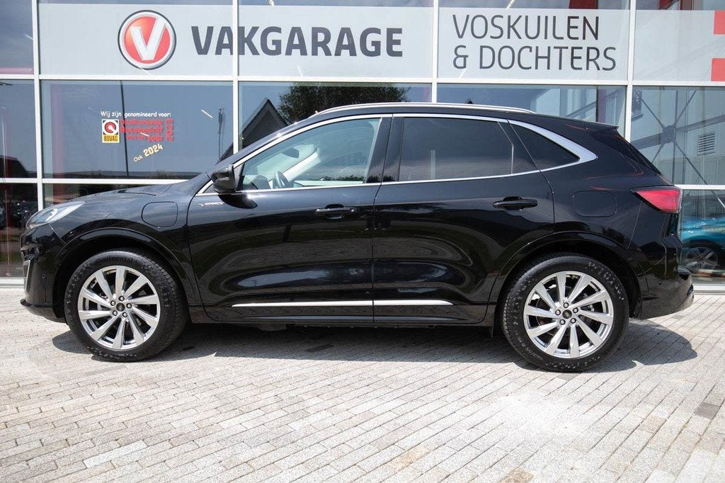 Ford Kuga 2.5 PHEV Vignale | Leder | 1500kg trekgewicht, 12 maanden, Gebruikt, Zwart, 4 cilinders