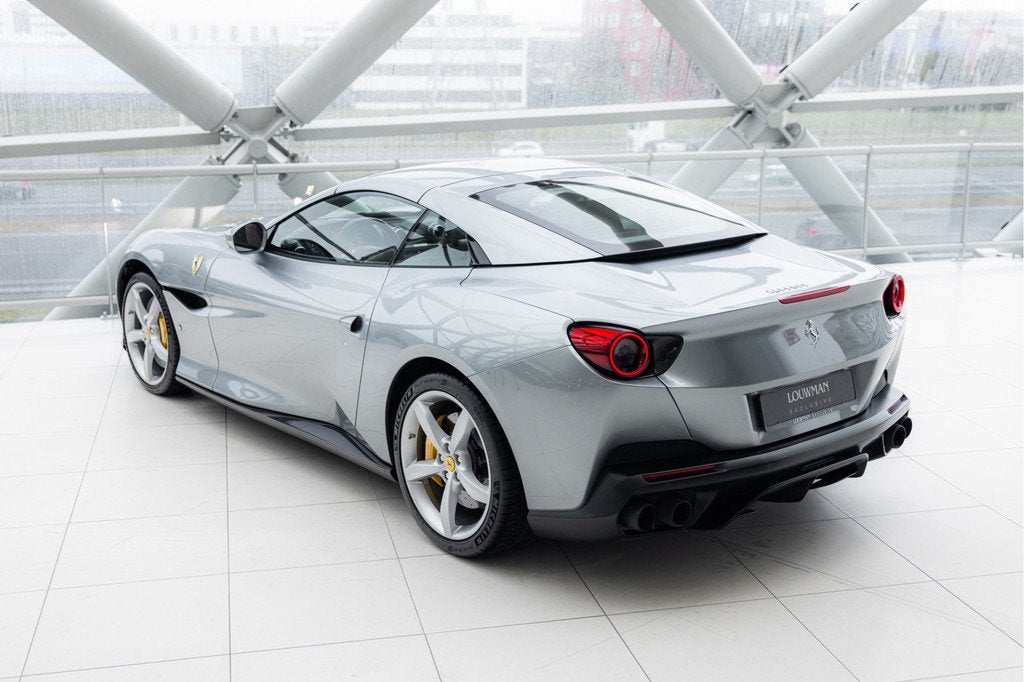 Ferrari Portofino 3.9 V8 | Full Carbon | Pass Display |, Automaat, Gebruikt, Cabriolet, Leder