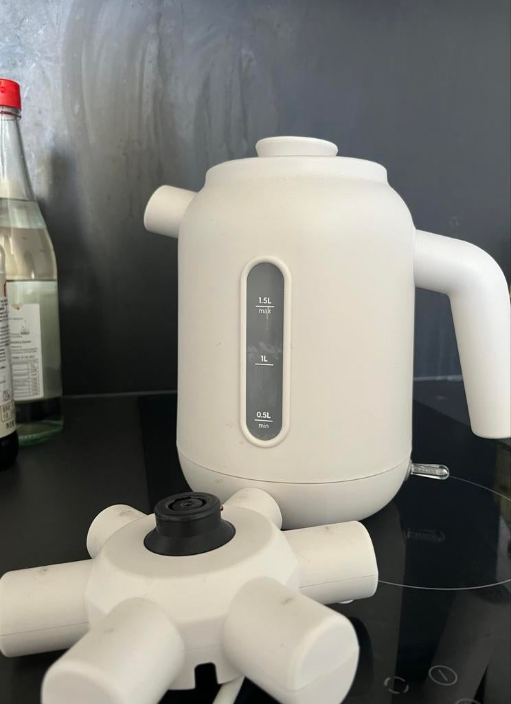 HEMA Cordless Waterkoker 1.5L - Zo Goed Als Nieuw, Witgoed en Apparatuur, Waterkokers, Zo goed als nieuw, 1 tot 2 liter, Draadloos