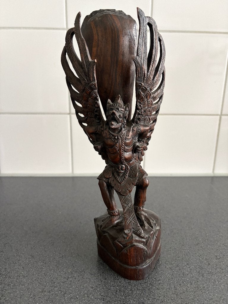 Balinees handgesneden houten Garuda, Ophalen of Verzenden, Handgemaakt, 20 - 50 cm, Beeld