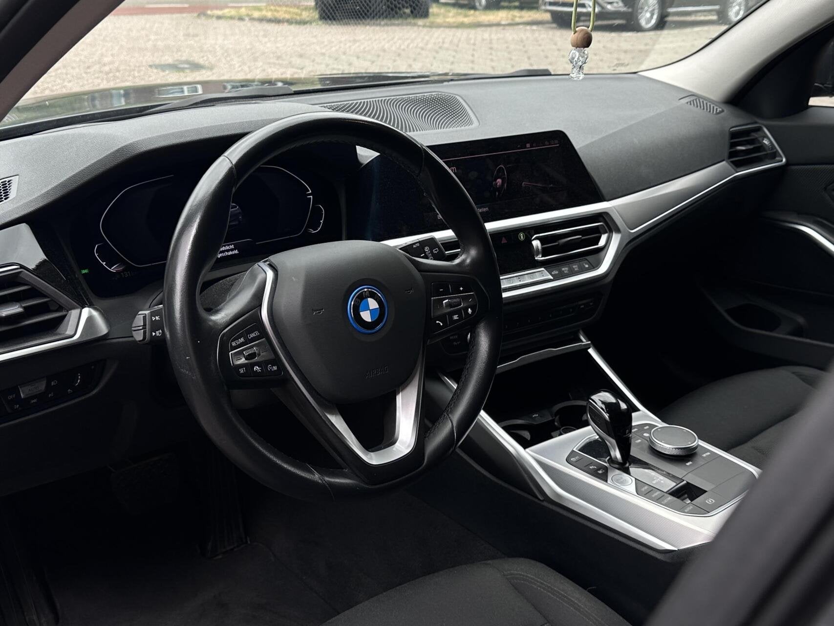 BMW 3-serie Touring 330e Laser Led, Head-Up, ACC, Trekhaak,, Auto's, Automaat, 1998 cc, Achterwielaandrijving, Gebruikt