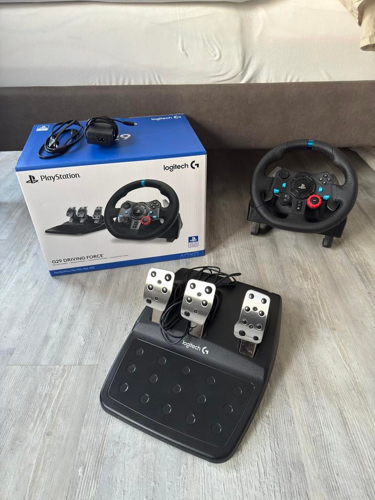 Logitech G29 racingstuur met pedalen en originele doos, Ophalen of Verzenden, Zo goed als nieuw, Stuur of Pedalen