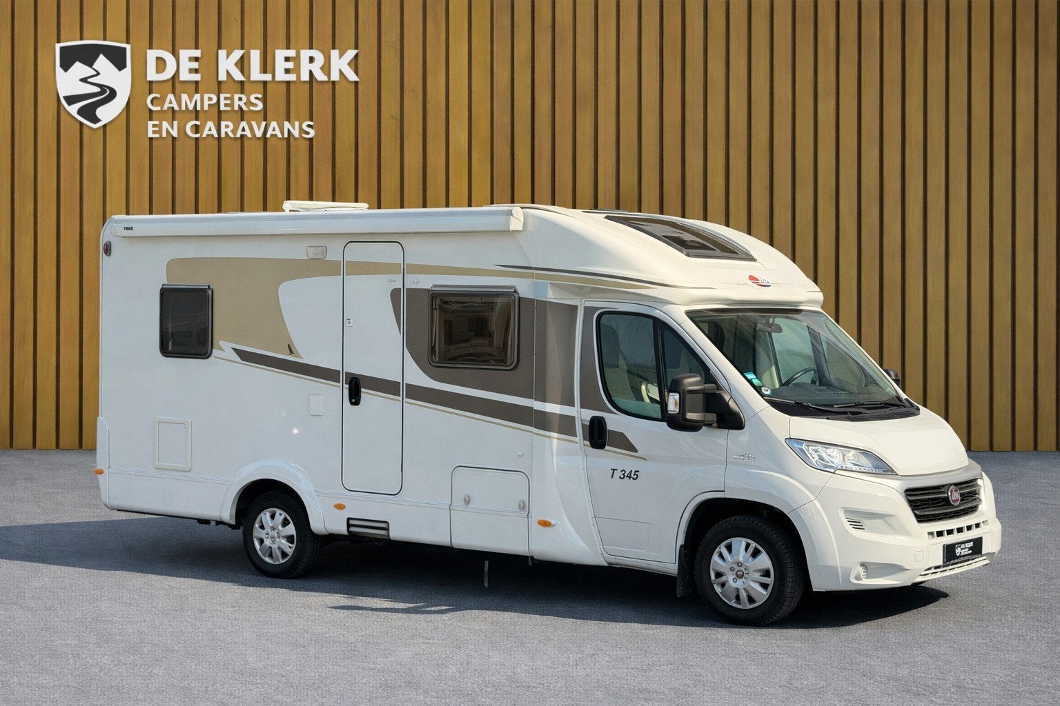 Carado T 345 / Gratis Stalling (bj 2015), Automaat, Ringverwarming, Overige brandstoffen, 6 tot 7 meter