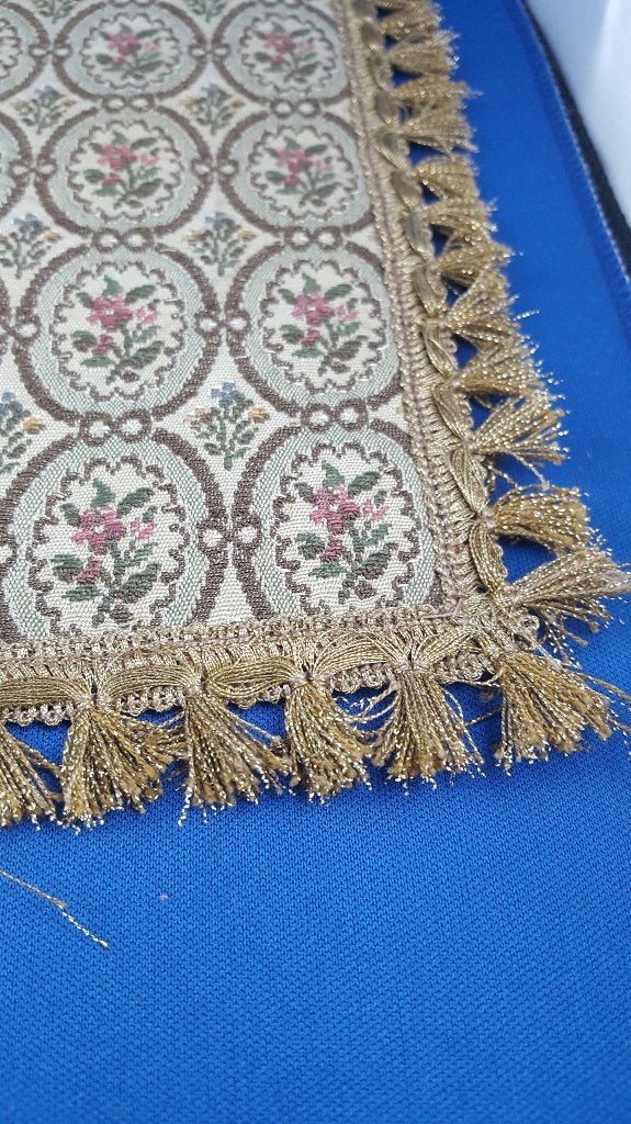 Brocante tafelkleed, tweezijdig, rood en bloemen. 5A5, Huis en Inrichting, Tweedehands verkoop, Tweedehands verkoop, Gebruikt