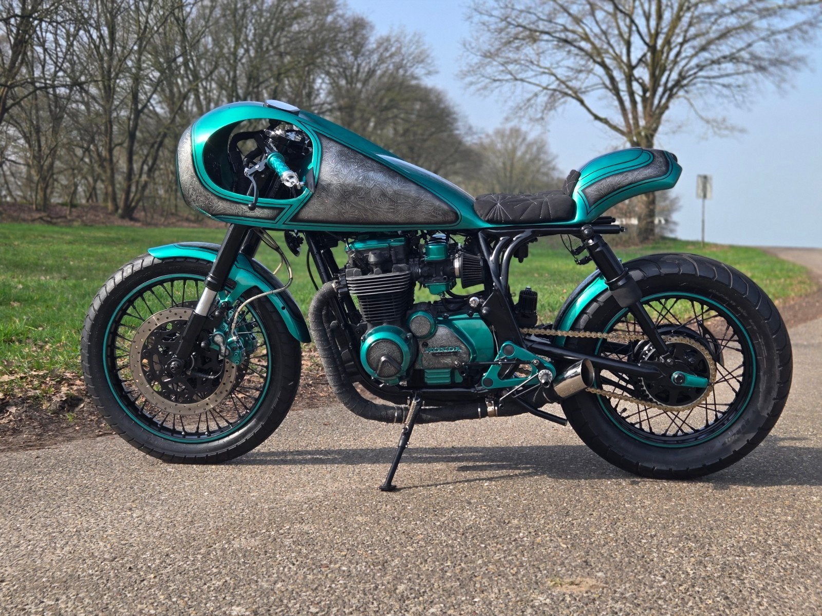 Honda CB custom unieke caferacer PRIJSWINNAAR, Motoren, Motoren | Honda, Particulier, meer dan 35 kW, 4 cilinders, LED Verlichting